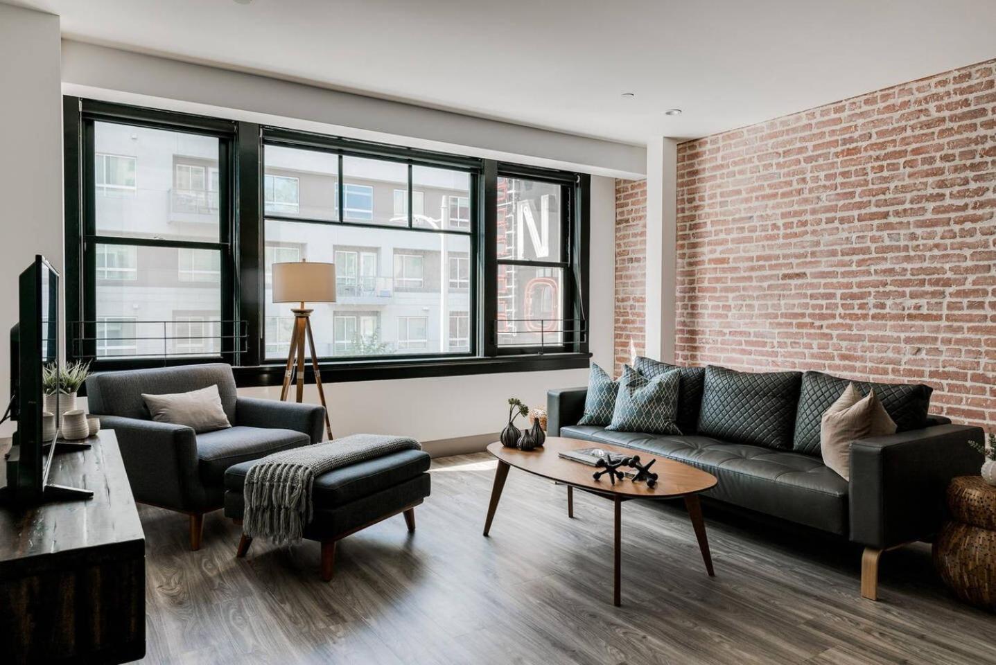 Abode Angeles - Downtown South Park Apartahotel