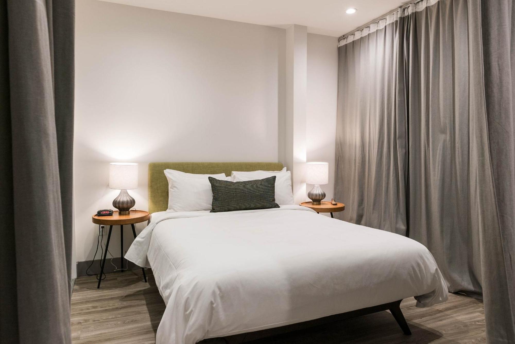 Abode Angeles - Downtown South Park Apartahotel