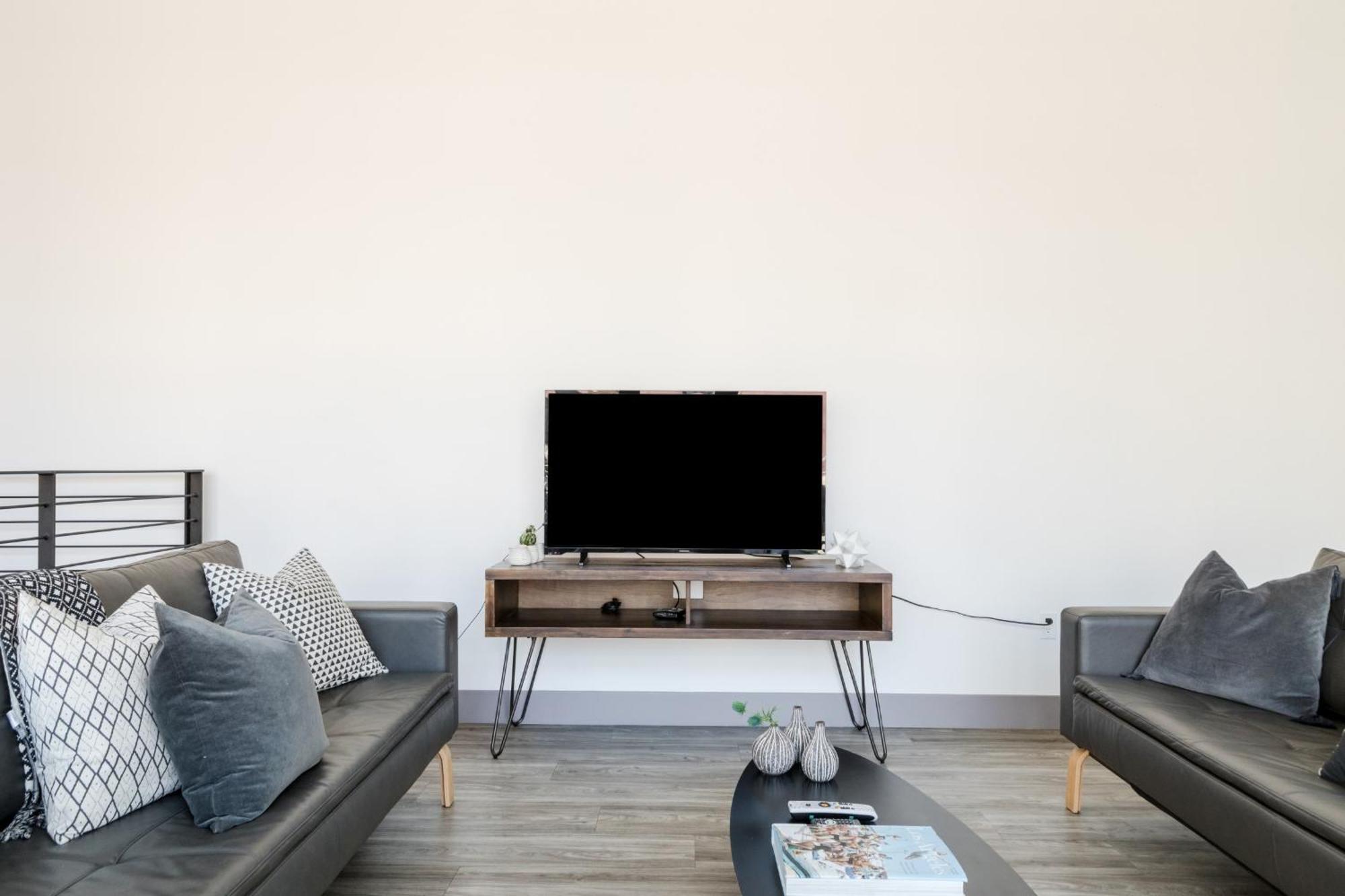 Abode Angeles - Downtown South Park Apartahotel